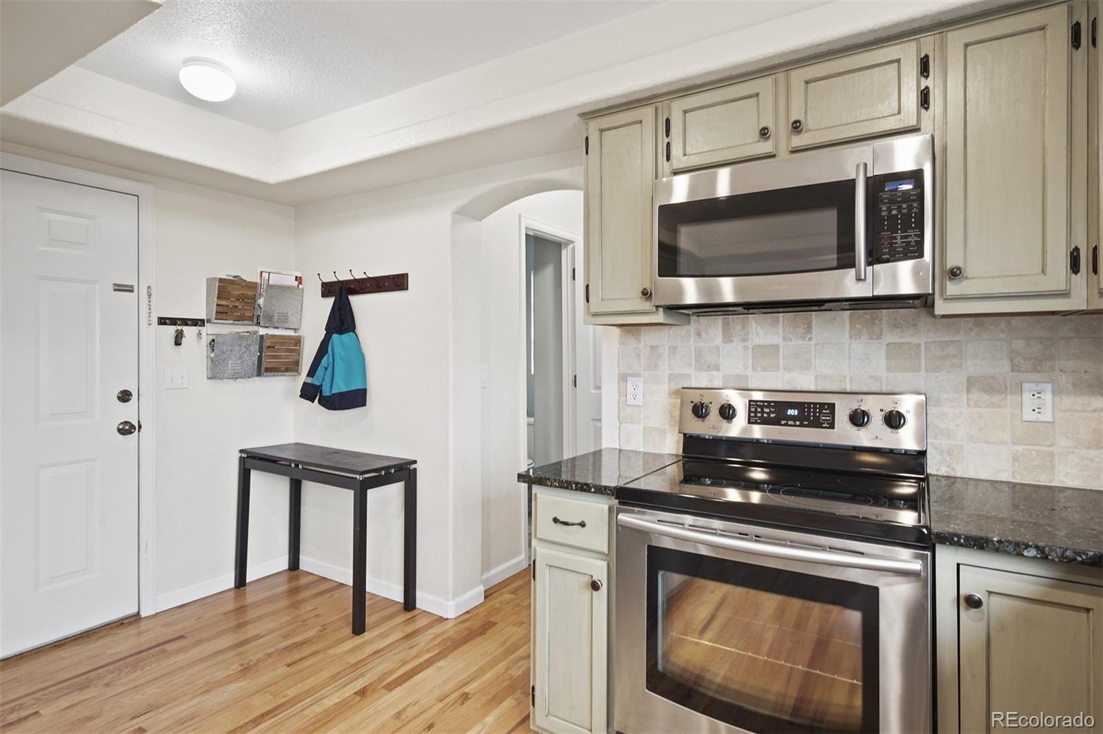 10355 Spring Water Peak Highlands Ranch, CO 80129 - Photo 11 of 30 Gallery Image 11