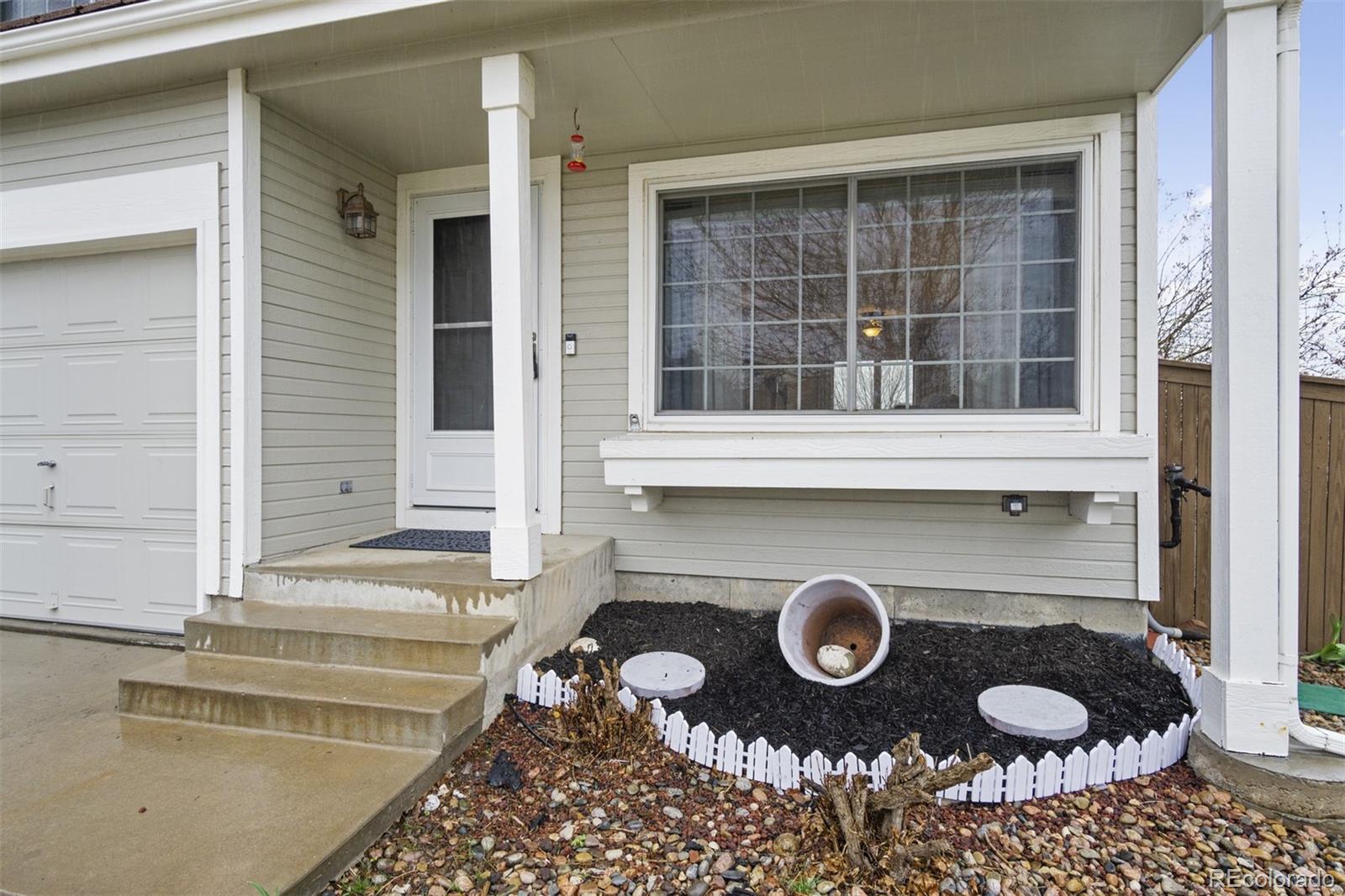 10355 Spring Water Peak Highlands Ranch, CO 80129 - Photo 4 of 30 Gallery Image 4