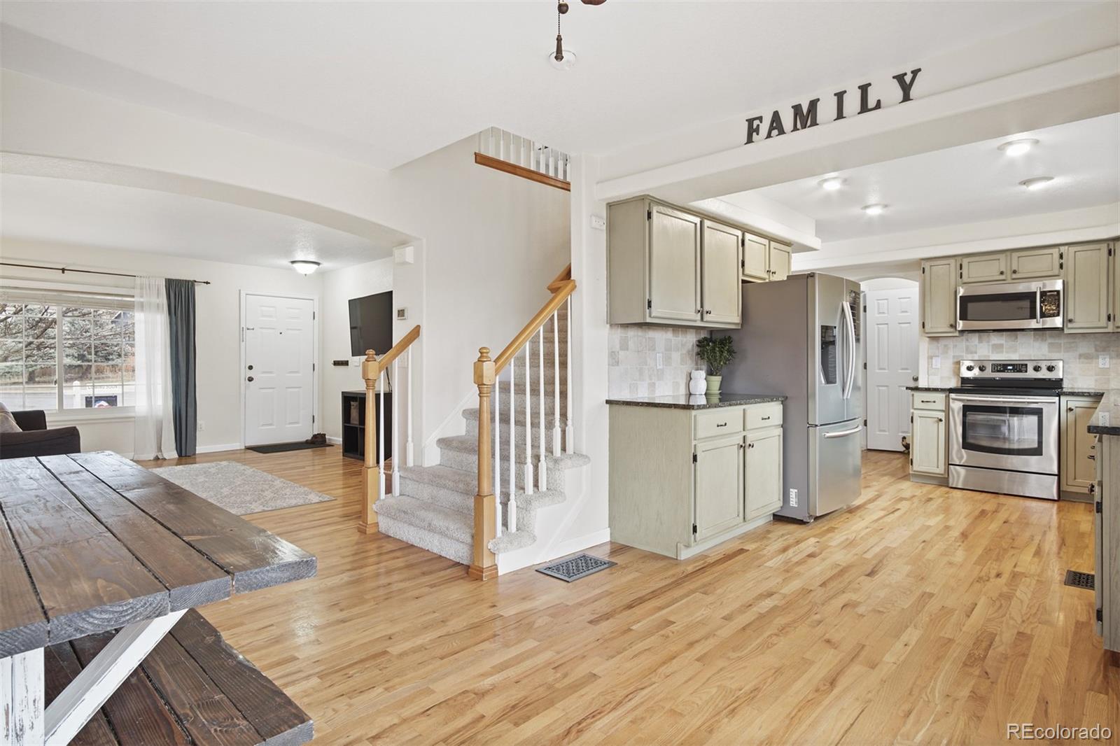 10355 Spring Water Peak Highlands Ranch, CO 80129 - Photo 8 of 30 Gallery Image 8