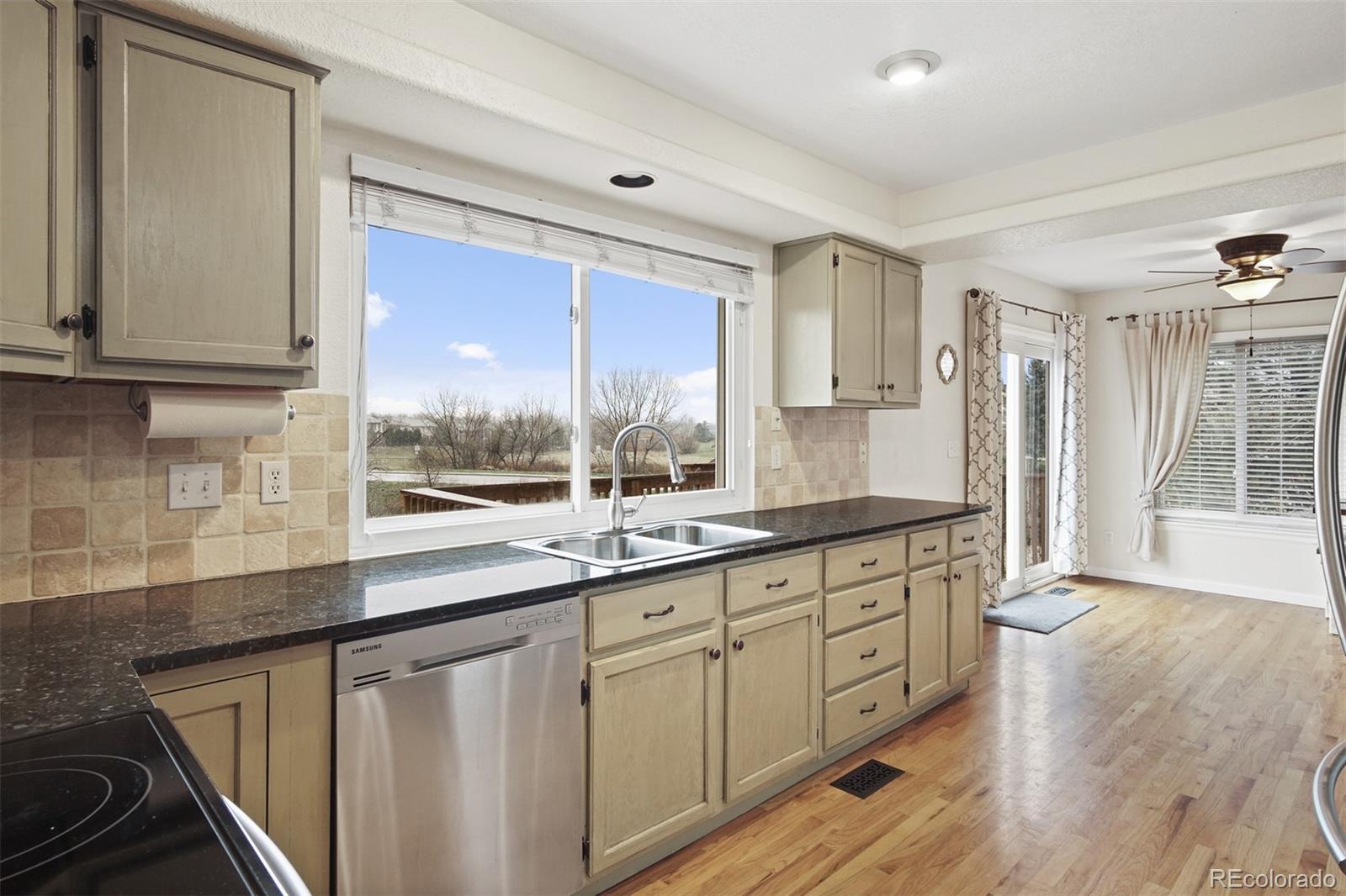 10355 Spring Water Peak Highlands Ranch, CO 80129 - Photo 10 of 30 Gallery Image 10