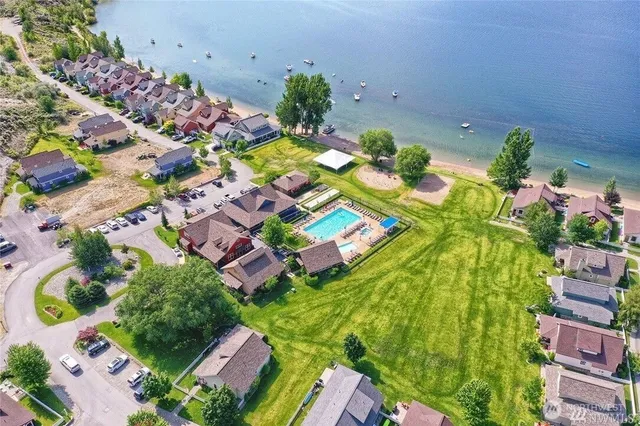 $354,900 | 102 Shenanigan Lane, Oroville, WA 98844