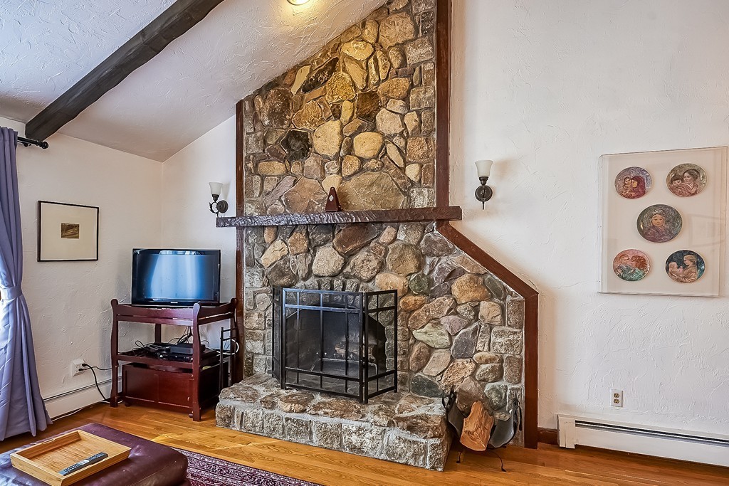 9 Old Ridge Road Canton, MA 02021 - Photo 7 of 30 Gallery Image 7