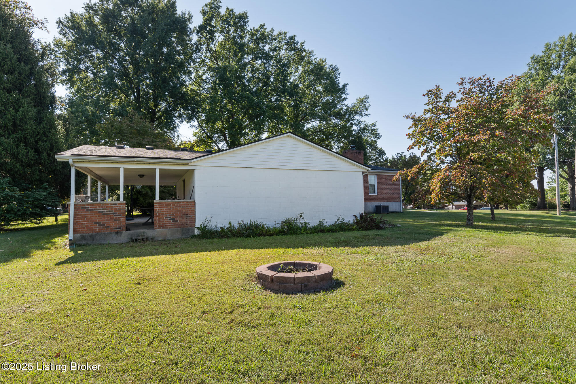 5517 Beth Road Louisville, KY 40219 - Photo 45 of 51 5517 Beth Rd-52