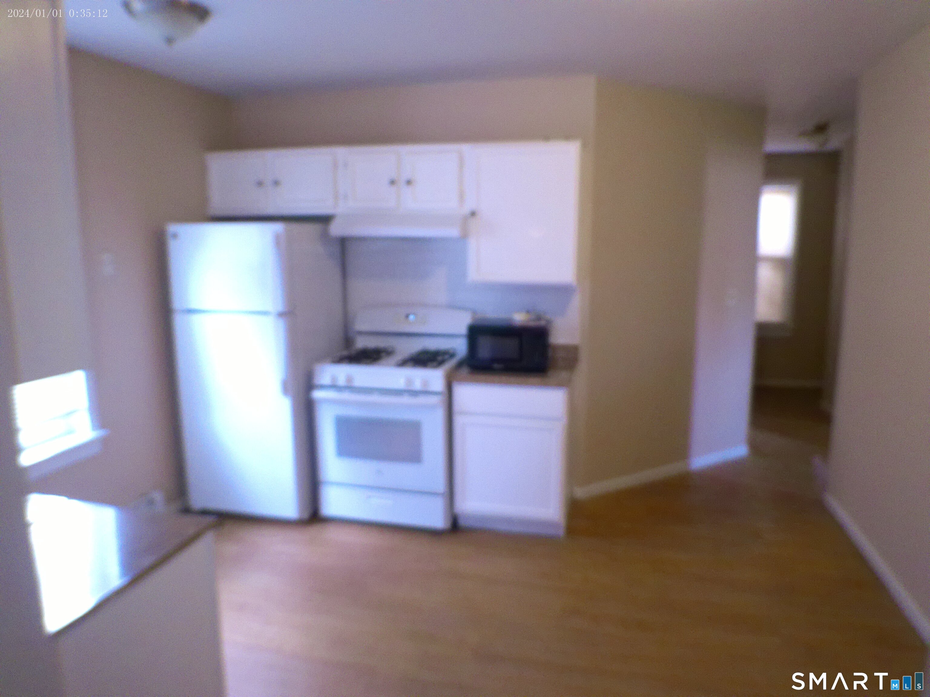 13 Armstrong Place, Unit 2 Bridgeport, CT 06608 - Photo 6 of 18