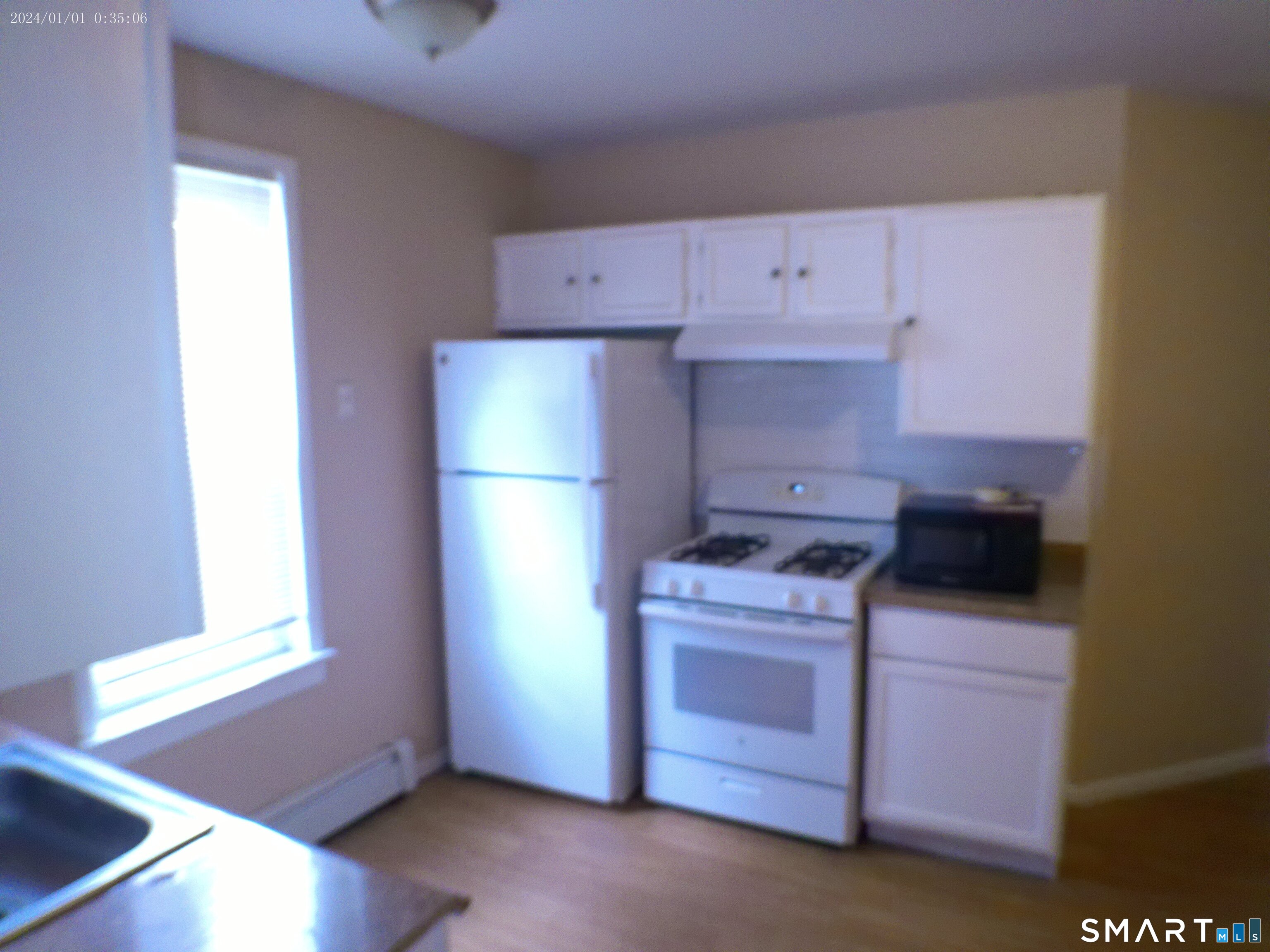 13 Armstrong Place, Unit 2 Bridgeport, CT 06608 - Photo 8 of 18