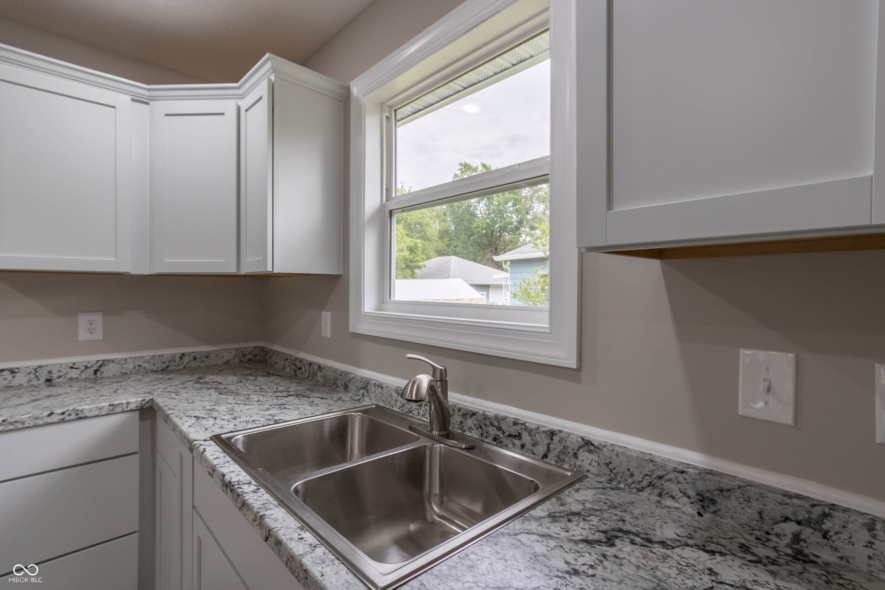 955 Graham Street Franklin, IN 46131 - Photo 12 of 35