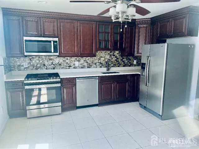 $2,750 | 35 Larch Street, Carteret, NJ 07008