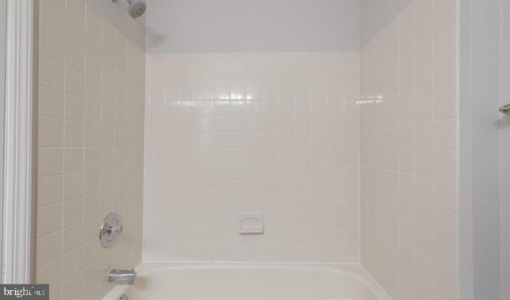 1430 Washington Place Chesterbrook, PA 19087 - Photo 27 of 44 a bathroom with a bathtub