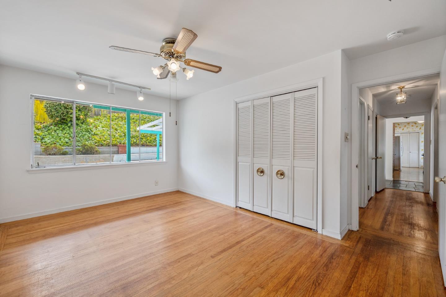 408 Middle Road Belmont, CA 94002 - Photo 25 of 43 Gallery Image 25