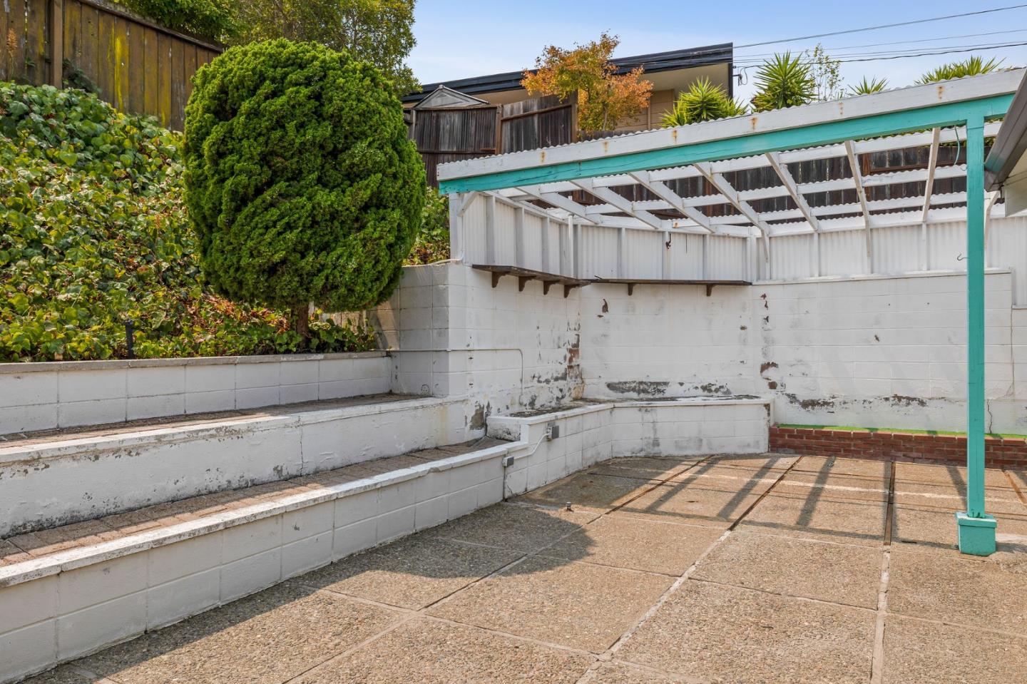 408 Middle Road Belmont, CA 94002 - Photo 35 of 43 Gallery Image 35