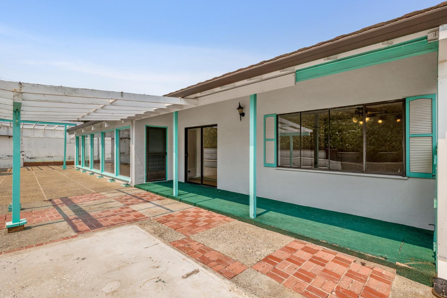 408 Middle Road Belmont, CA 94002 - Photo 36 of 43 Gallery Image 36