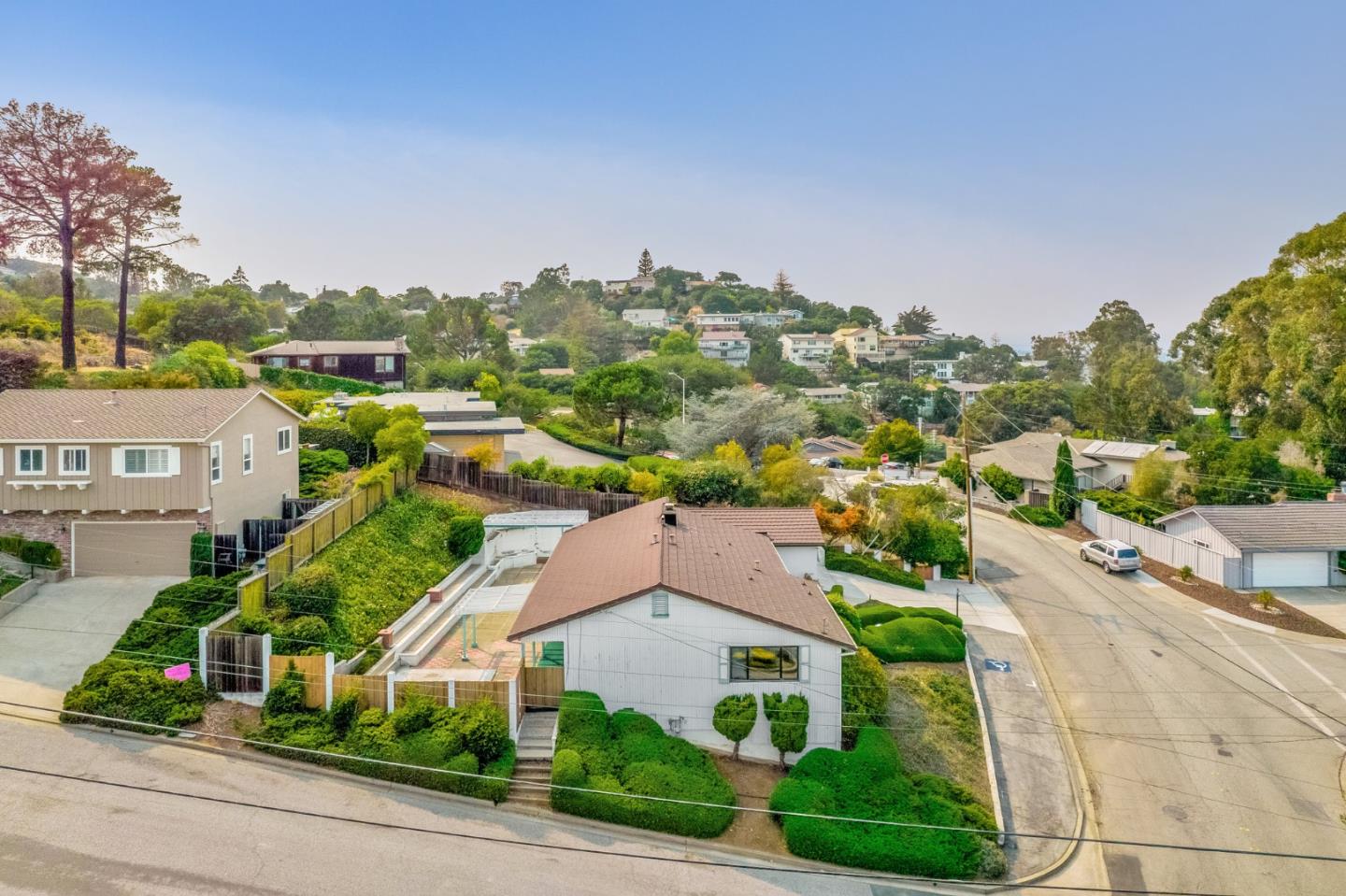 408 Middle Road Belmont, CA 94002 - Photo 41 of 43 Gallery Image 41