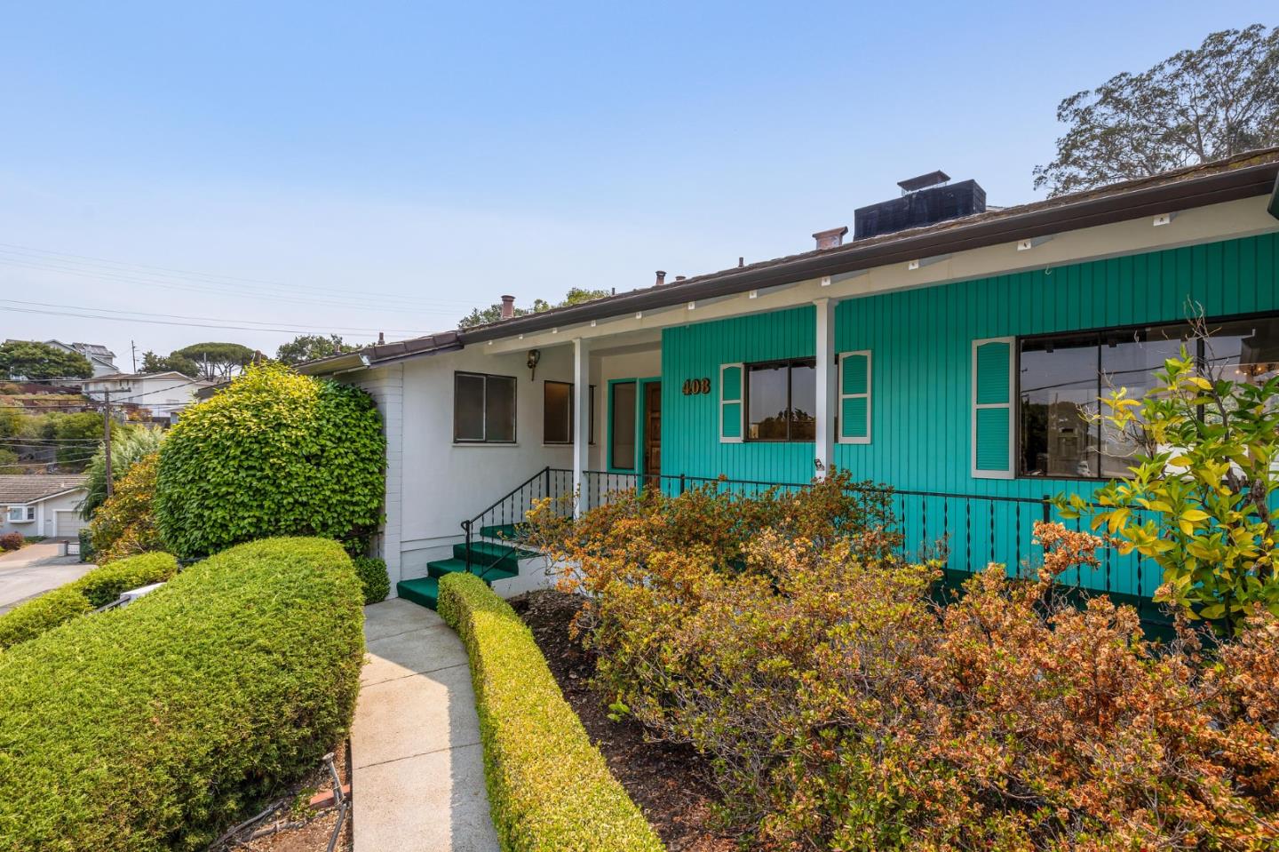 408 Middle Road Belmont, CA 94002 - Photo 7 of 43 Gallery Image 7