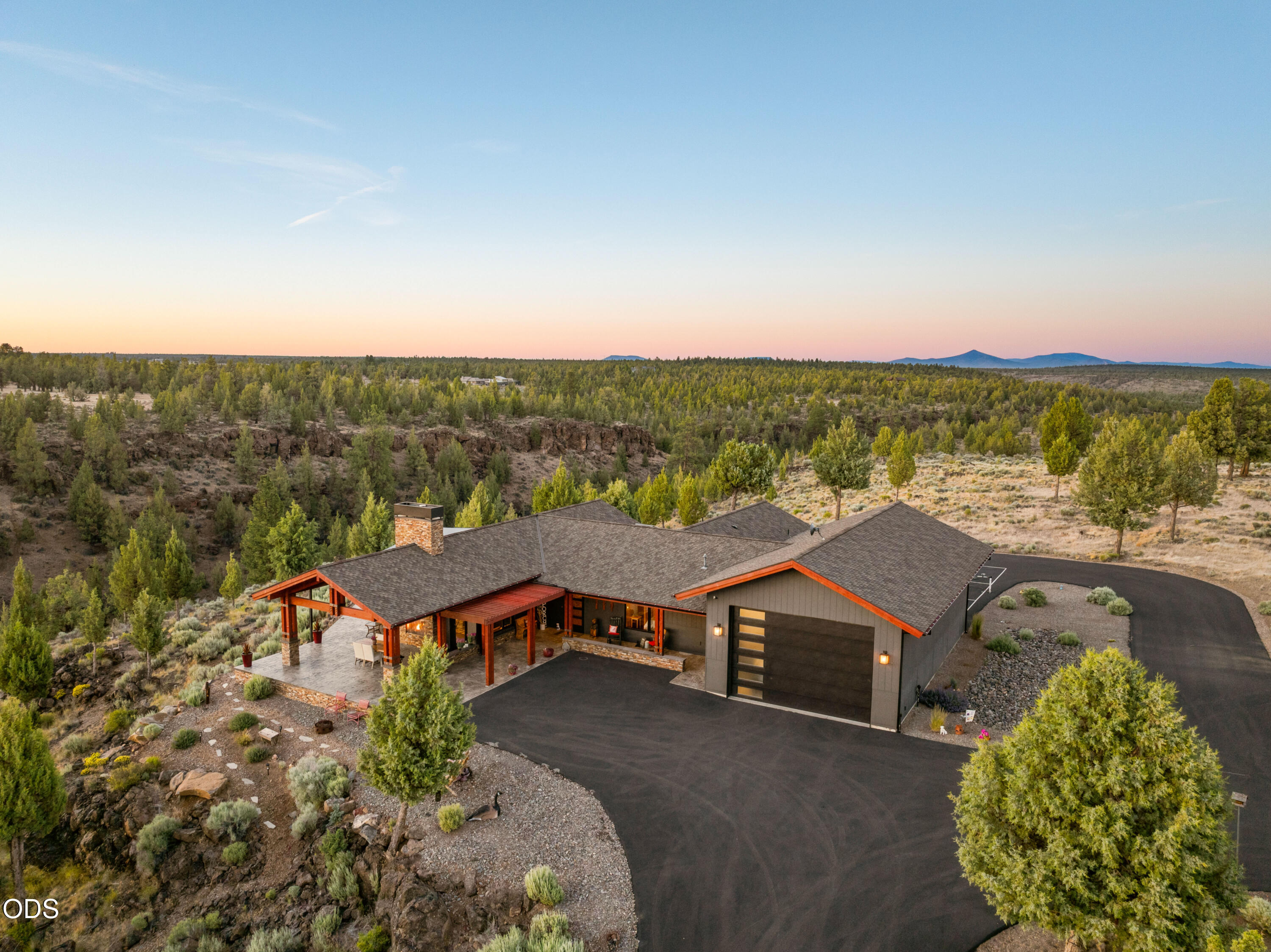 17771 A J Warrin Road Sisters, OR 97759 - Photo 1 of 105