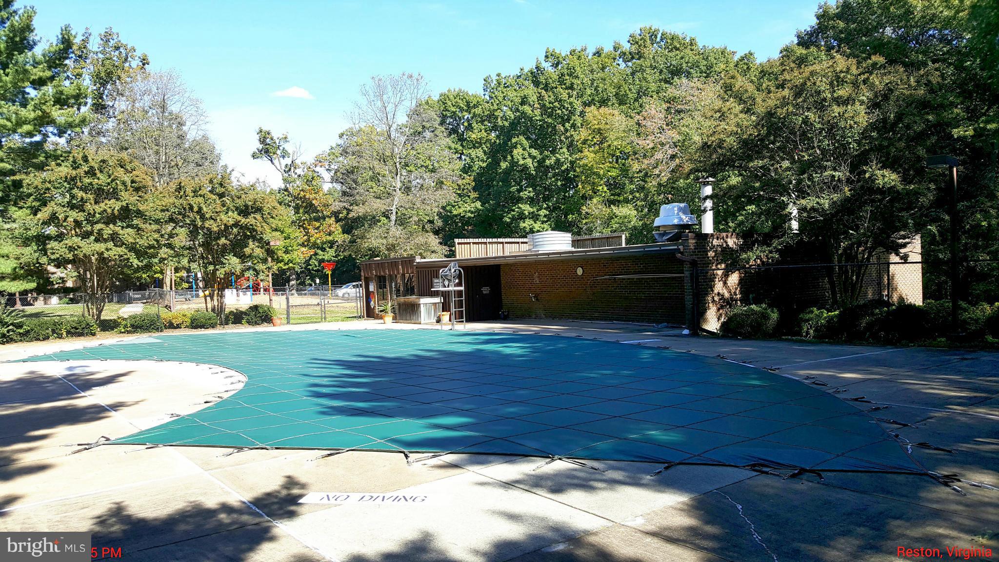 11216 Chestnut Grove Square, Unit 117 Reston, VA 20190 - Photo 16 of 22 Exterior (General)