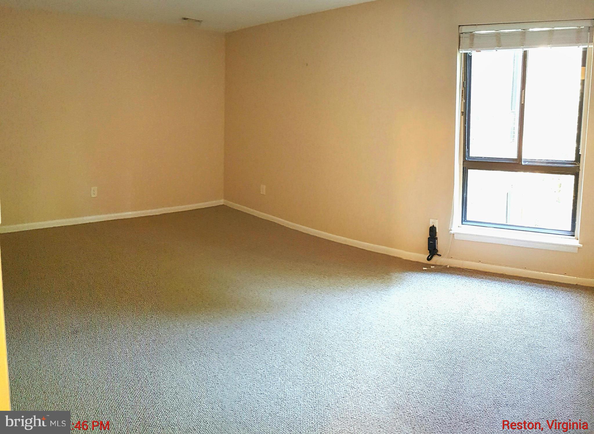 11216 Chestnut Grove Square, Unit 117 Reston, VA 20190 - Photo 8 of 22 Bedroom (Master)