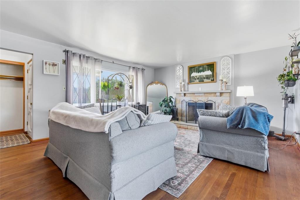 2354 Ritchie Street Aliquippa, PA 15001 - Photo 8 of 43 a living room with furniture and a large window