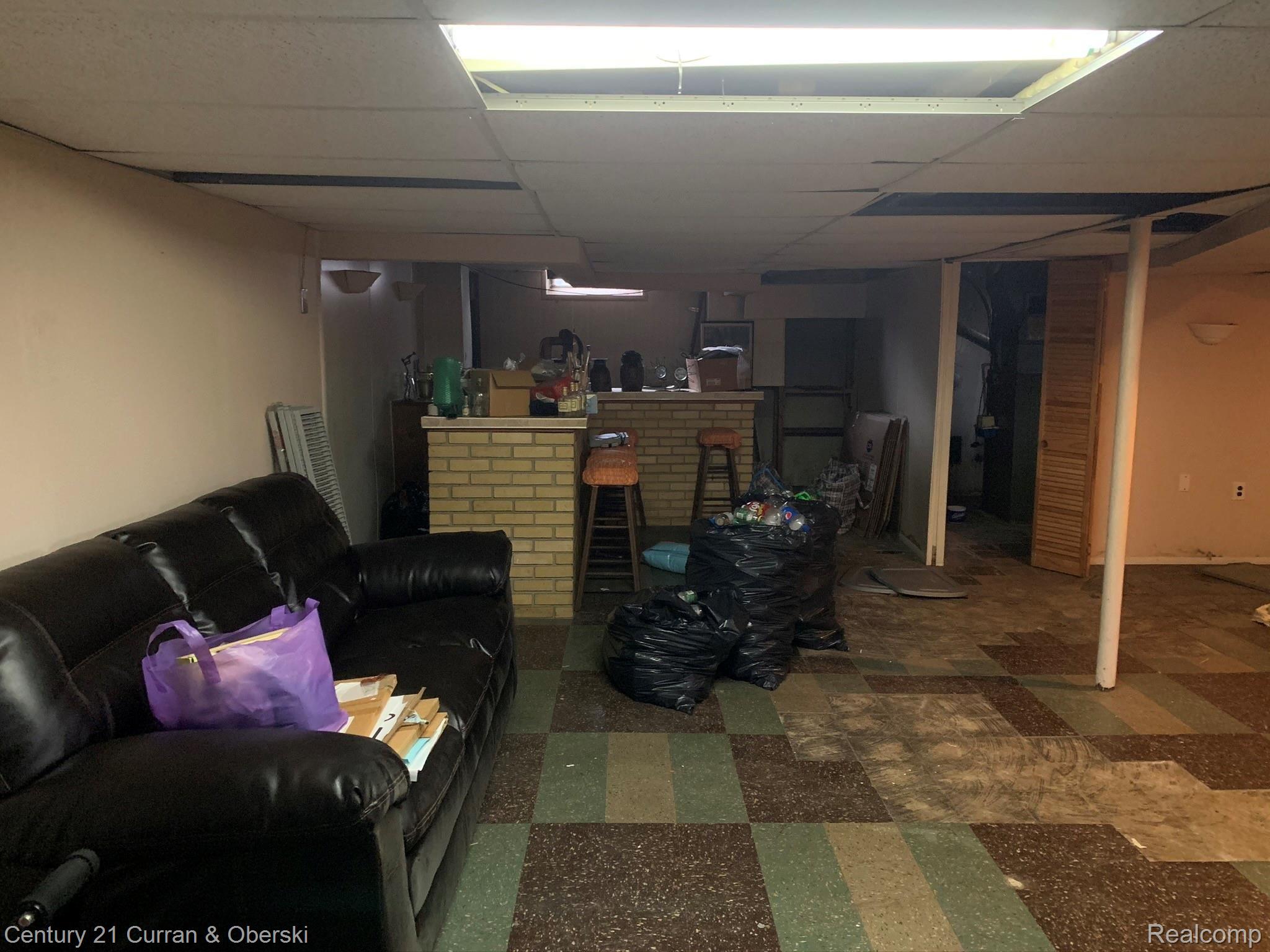 714 Western Street Inkster, MI 48141 - Photo 14 of 19 IMG_3859.JPEG