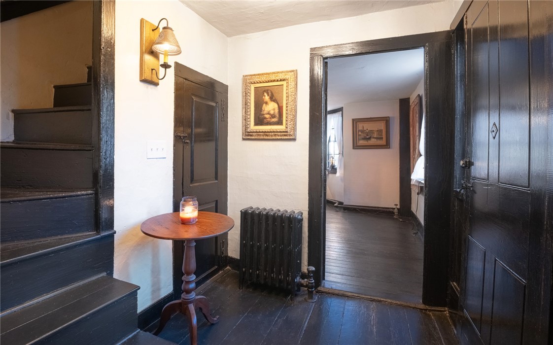 1724 S Road South Kingstown, RI 02881 - Photo 20 of 36