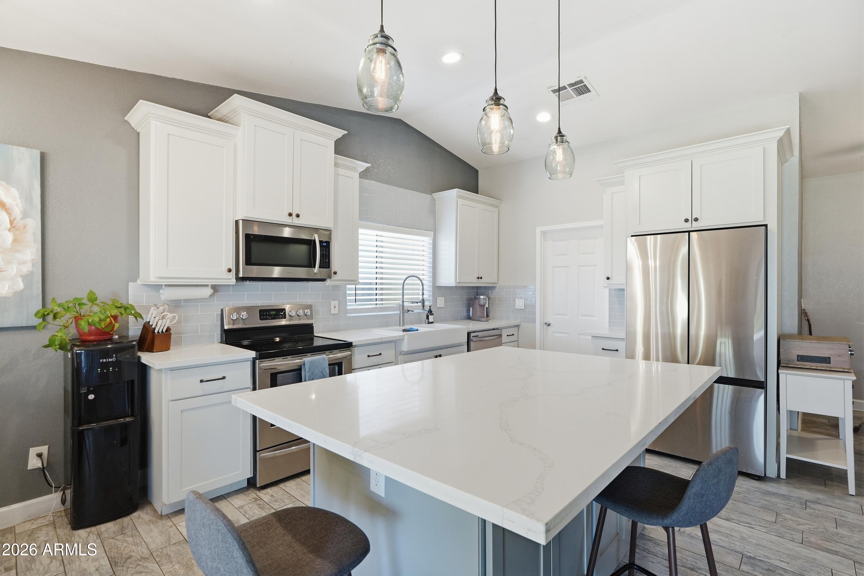 11113 West Roma Avenue Phoenix, AZ 85037 - Photo 11 of 65 016_ListerPros
