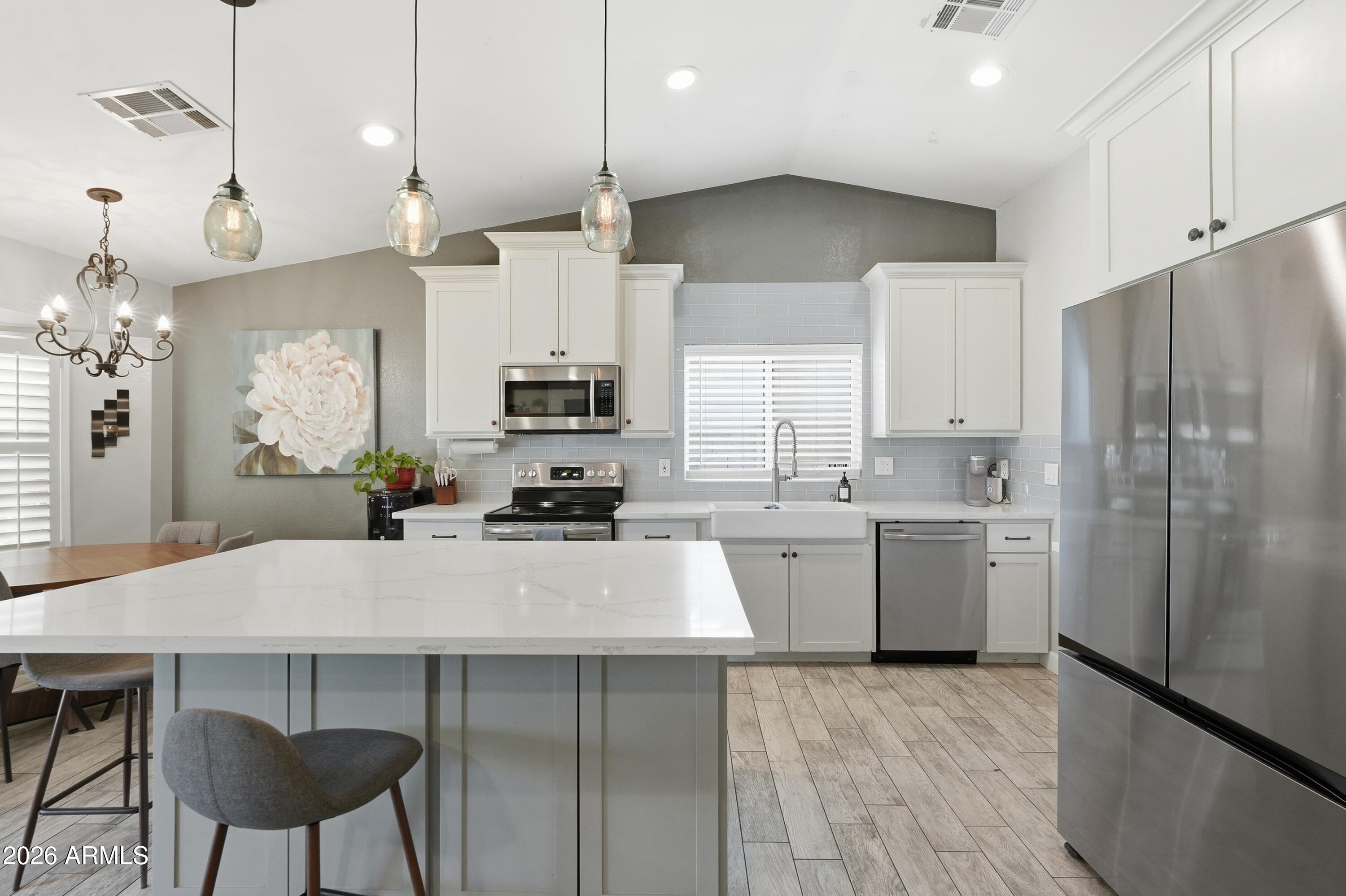 11113 West Roma Avenue Phoenix, AZ 85037 - Photo 15 of 65 020_ListerPros