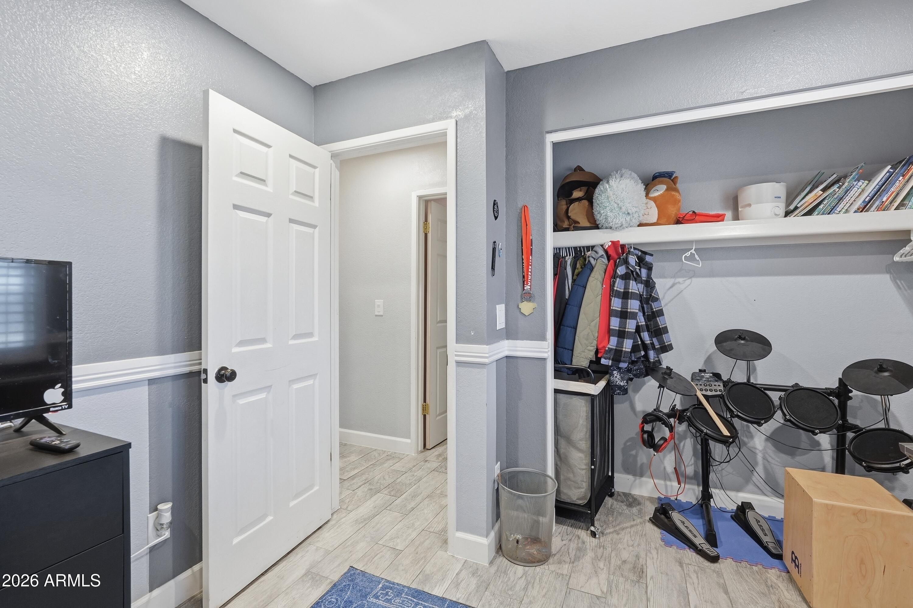 11113 West Roma Avenue Phoenix, AZ 85037 - Photo 17 of 65 022_ListerPros
