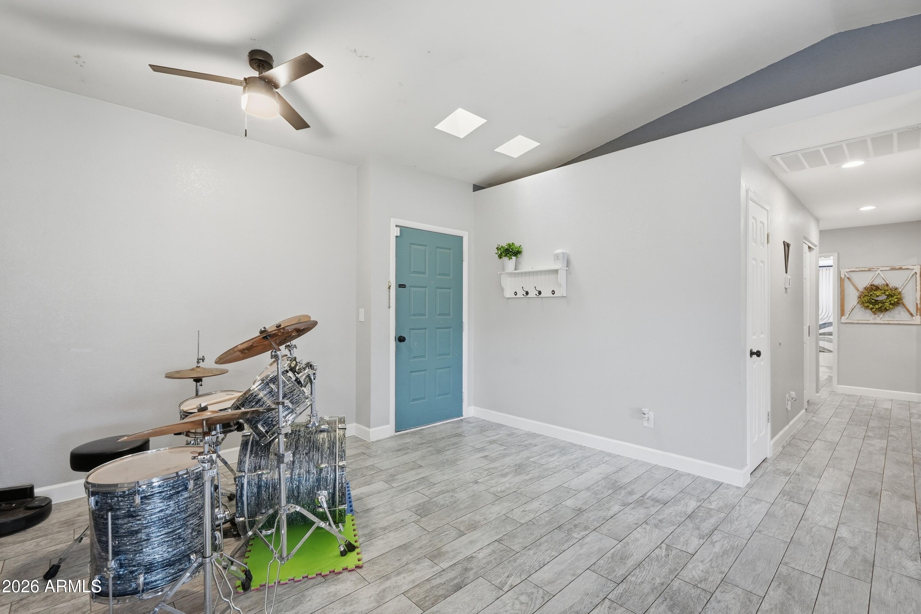 11113 West Roma Avenue Phoenix, AZ 85037 - Photo 19 of 65 024_ListerPros