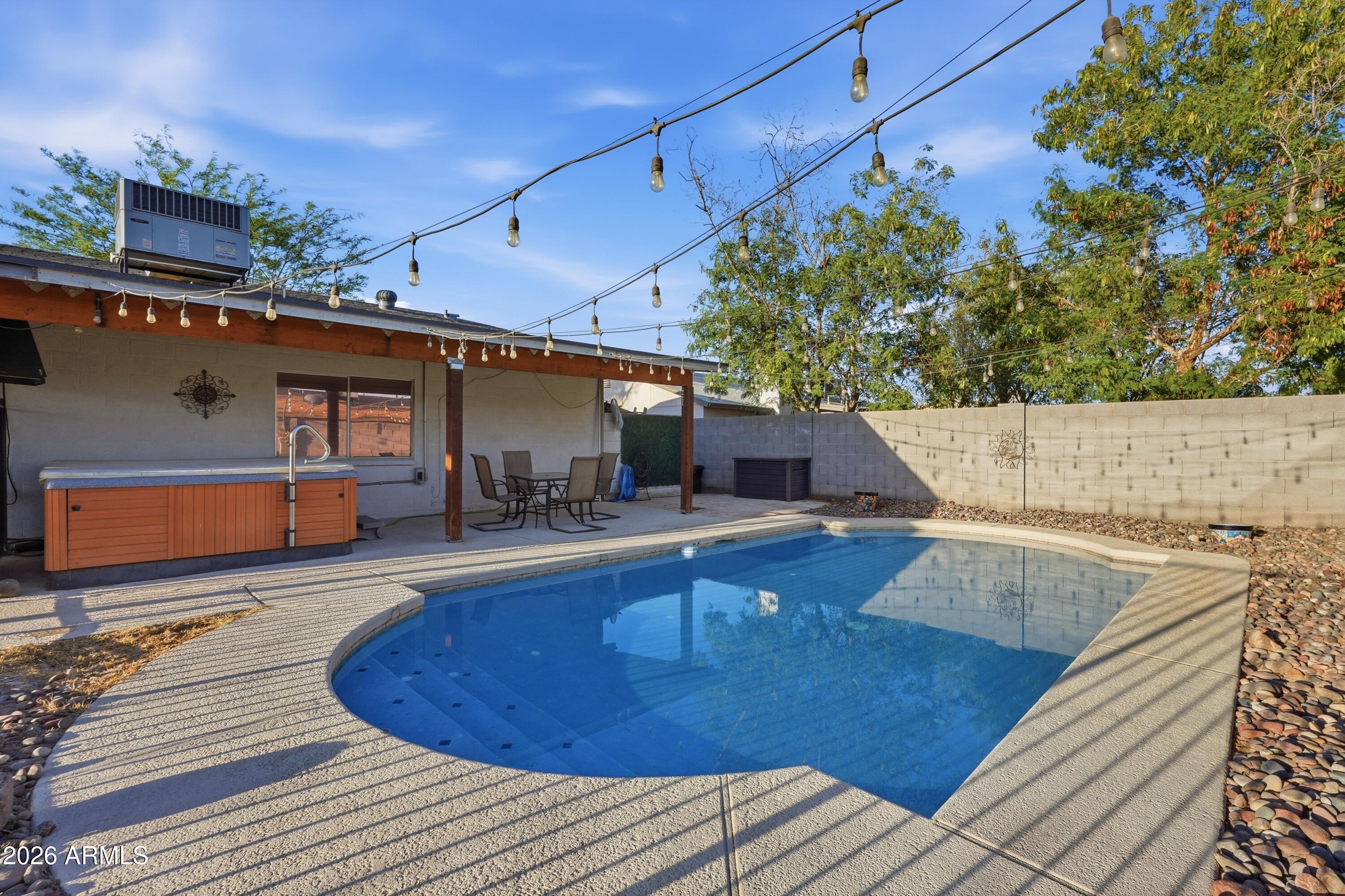 11113 West Roma Avenue Phoenix, AZ 85037 - Photo 38 of 65 043_ListerPros