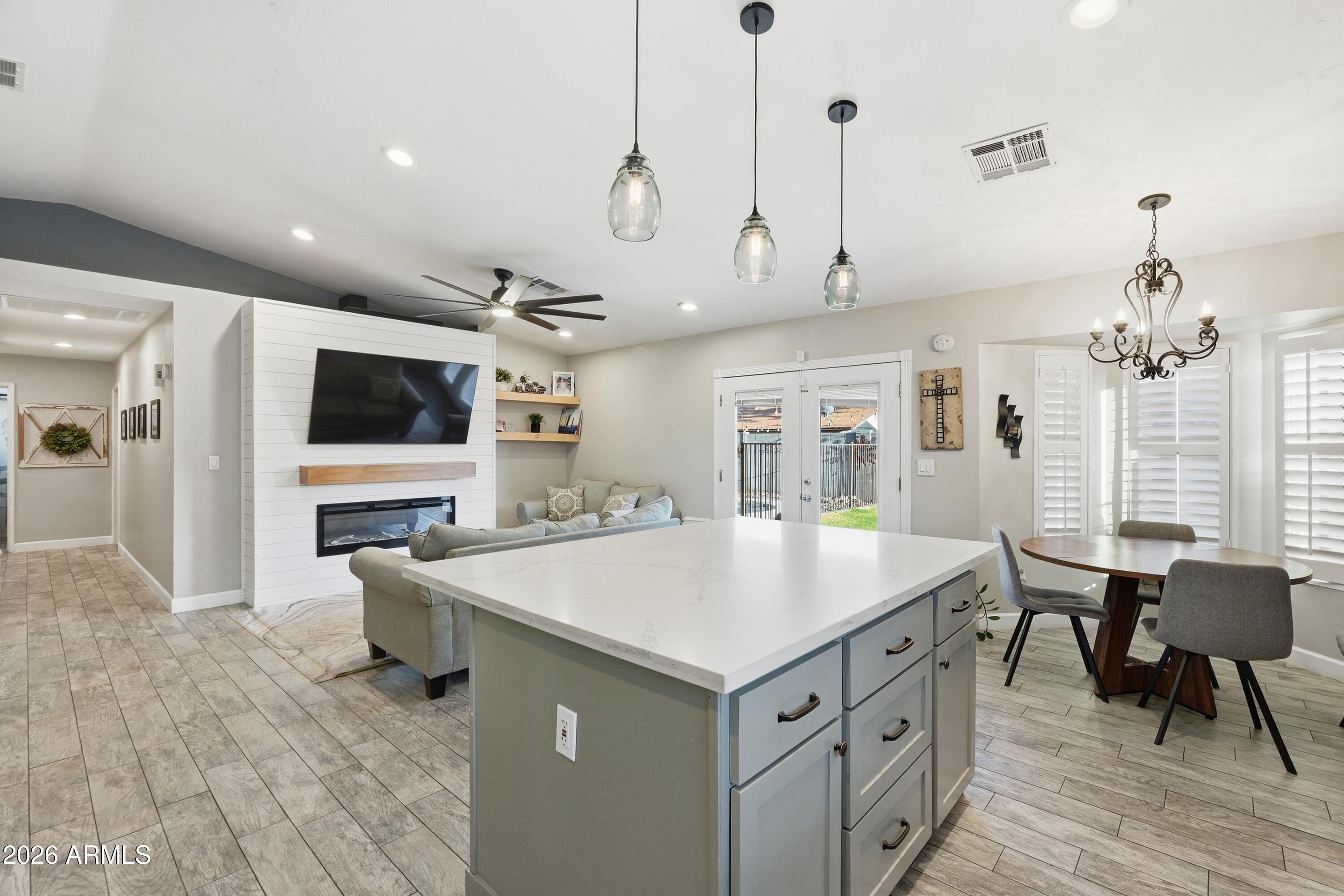 11113 West Roma Avenue Phoenix, AZ 85037 - Photo 5 of 65 010_ListerPros
