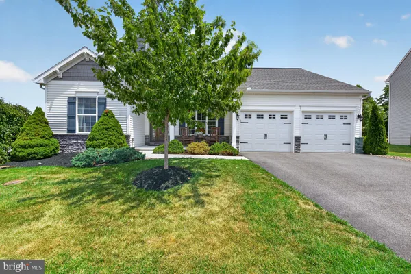 $490,000 | 27 Finch Drive, Lebanon, PA 17042