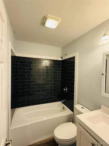 $220,000 | 23 Islander Drive, Brighton, IL 62012