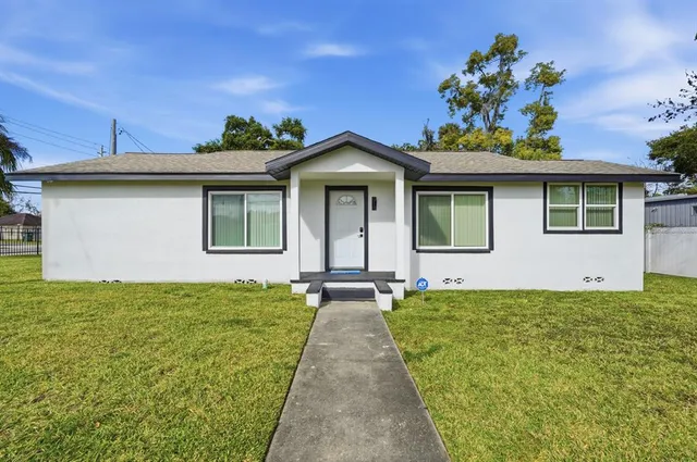 $799,000 | 572 Magnolia Avenue, Daytona Beach, FL 32114