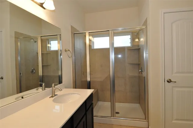 $2,000 | 3451 Mayfield Ranch Boulevard, Unit 610, Round Rock, TX 78681