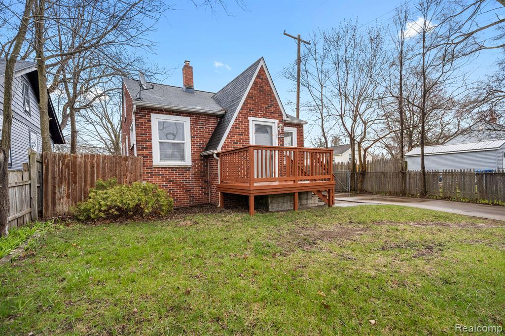 3320 Frembes Road Waterford, MI 48329 - Photo 1 of 17 Gallery Image 1