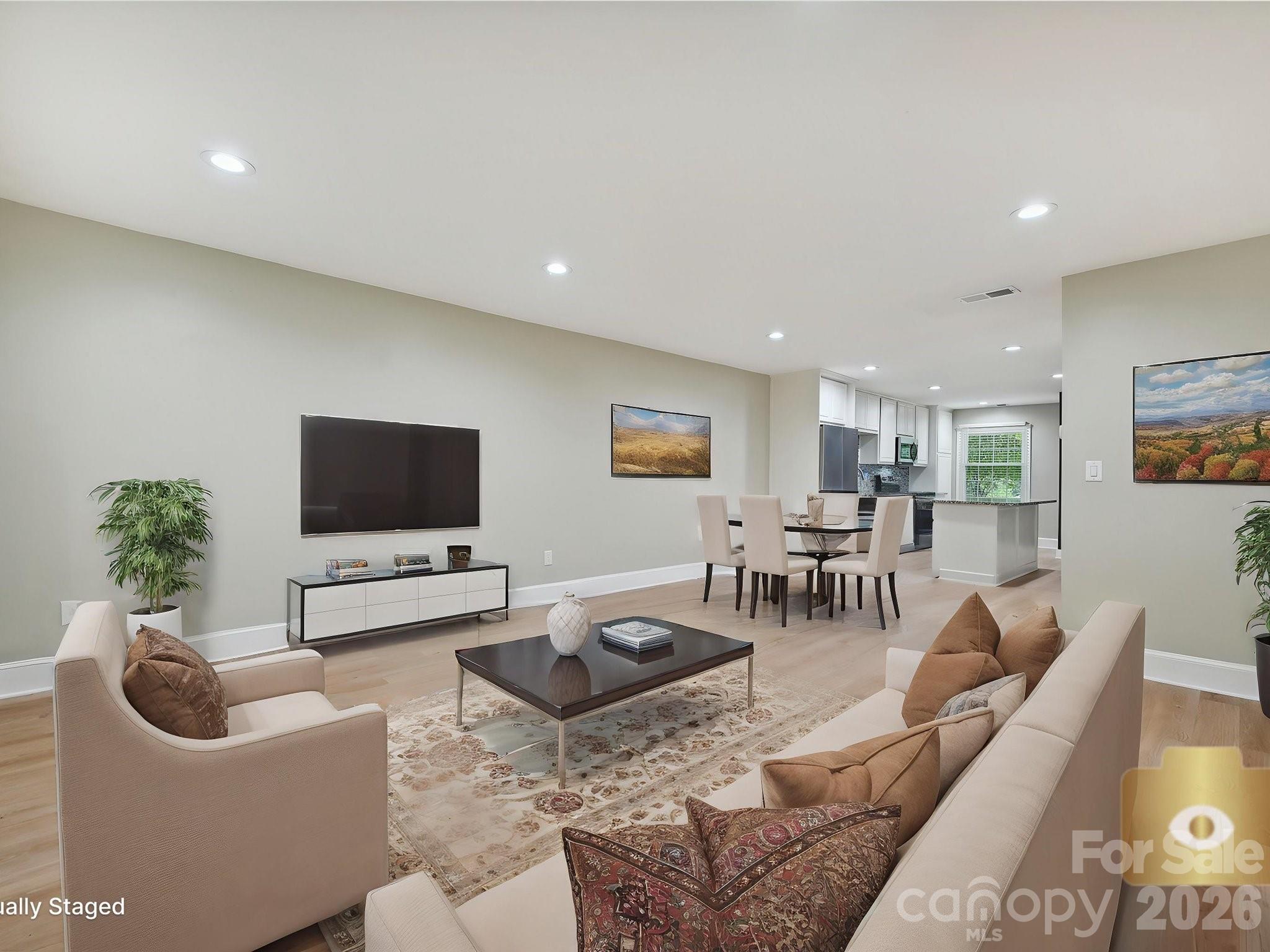 7004 Quail Hill Road Charlotte, NC 28210 - Photo 4 of 12