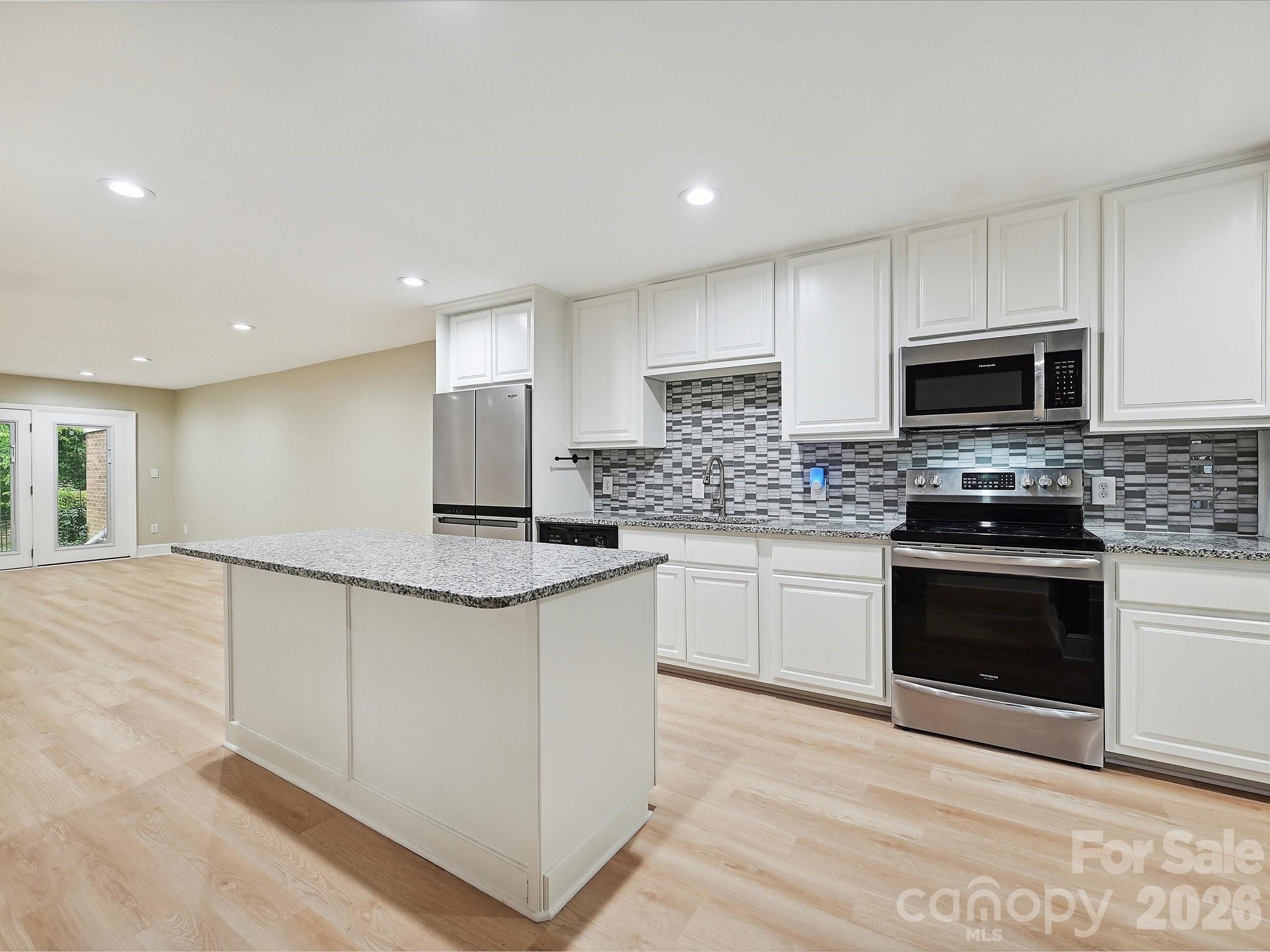 7004 Quail Hill Road Charlotte, NC 28210 - Photo 5 of 12