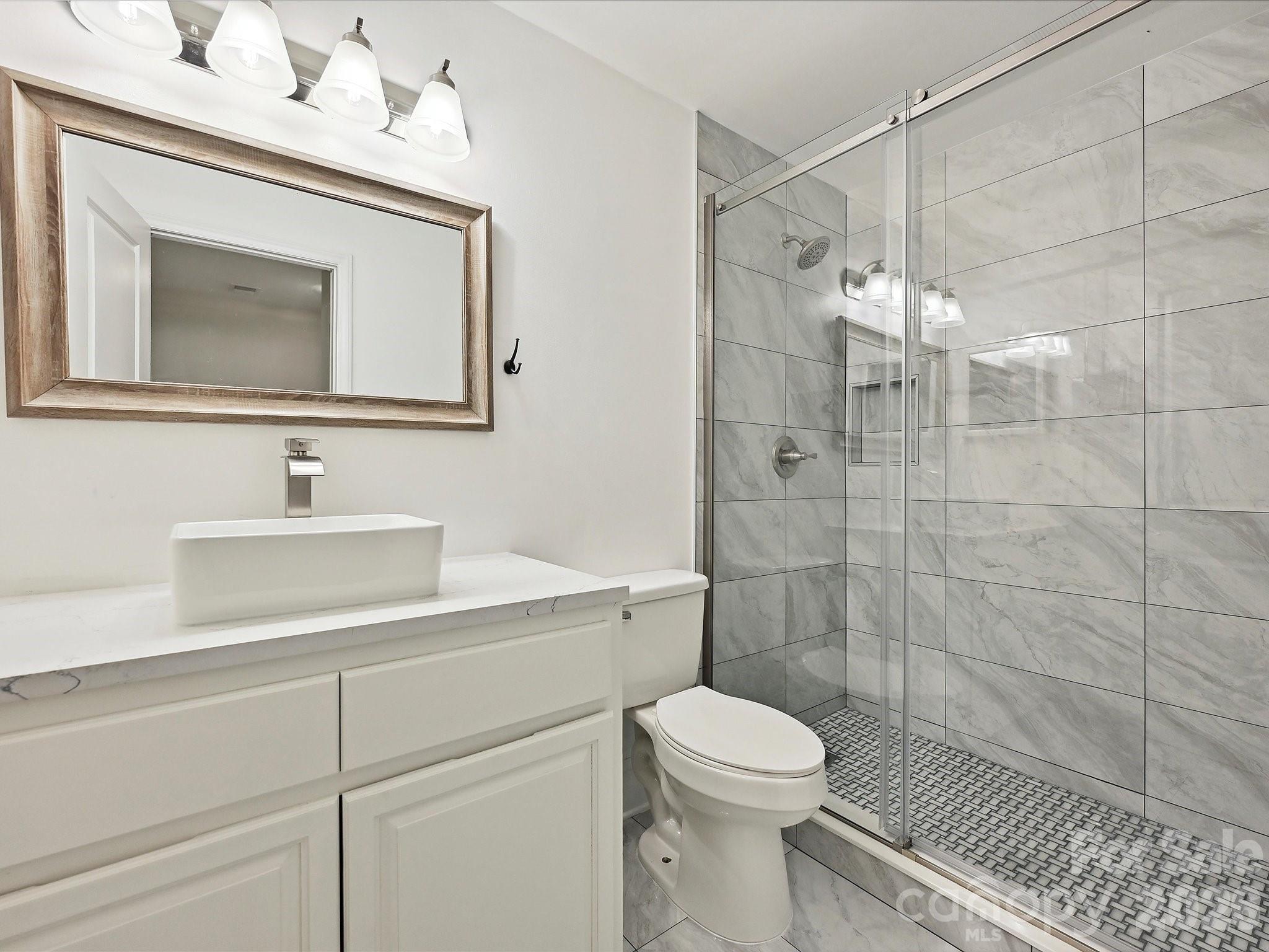 7004 Quail Hill Road Charlotte, NC 28210 - Photo 8 of 12