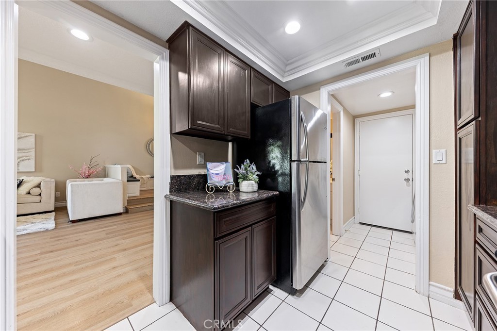 555 Canyon Hill Road San Dimas, CA 91773 - Photo 13 of 36