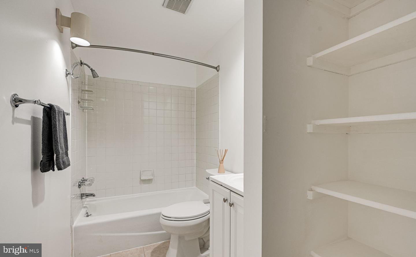 1661 Cedar Hollow Way Reston, VA 20194 - Photo 22 of 25 Lower Lev Bath