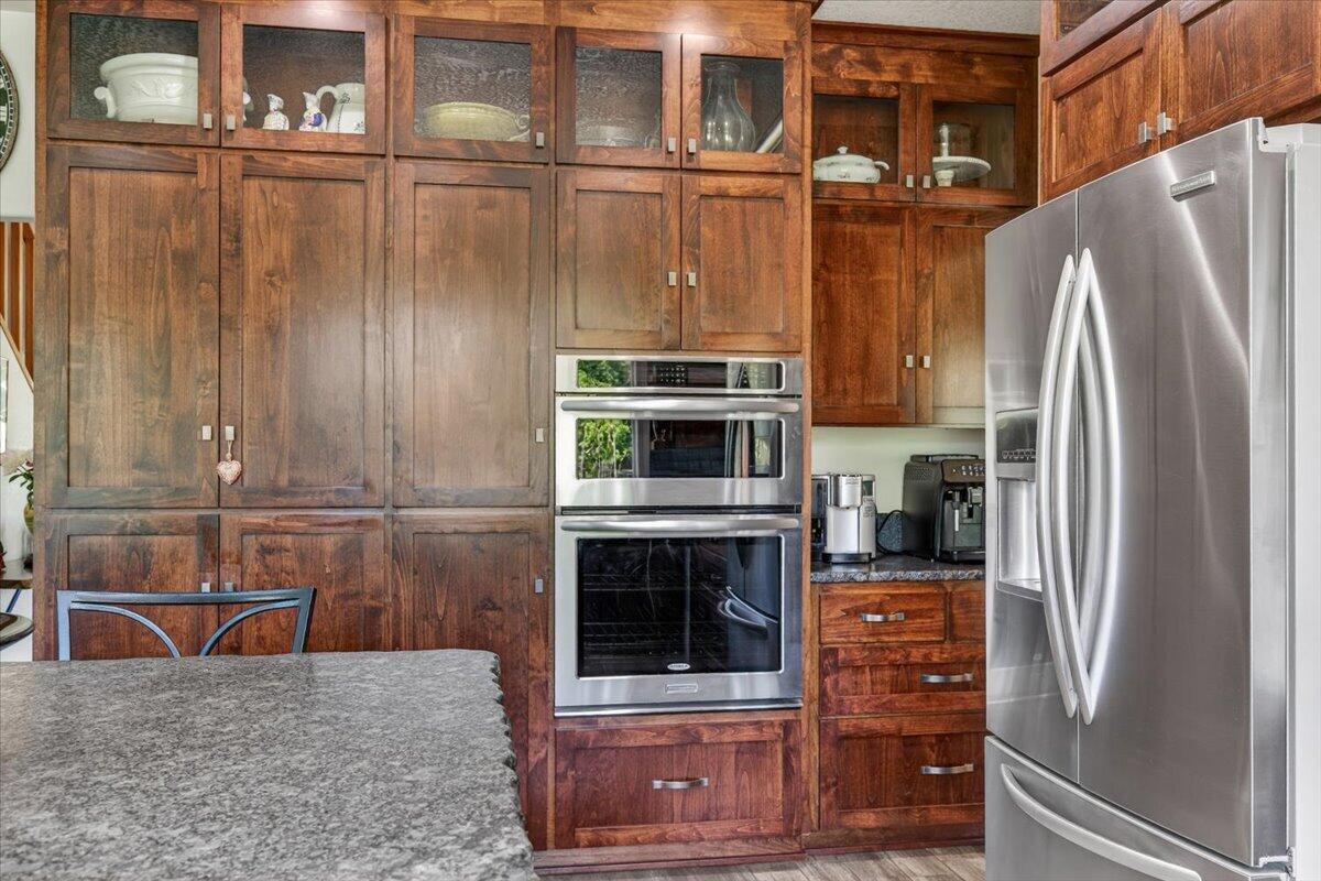 39 East Valley View Road Ashland, OR 97520 - Photo 27 of 73 33-33