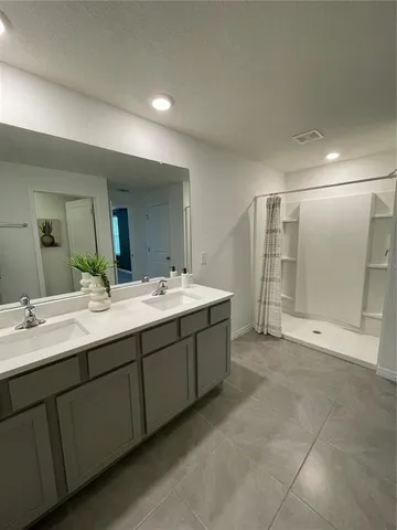 a view of a swimming pool and a lake view