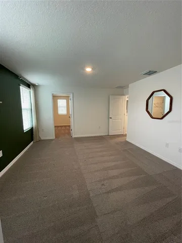 $2,850 | 37059 Kings Crown Drive, Zephyrhills, FL 33541