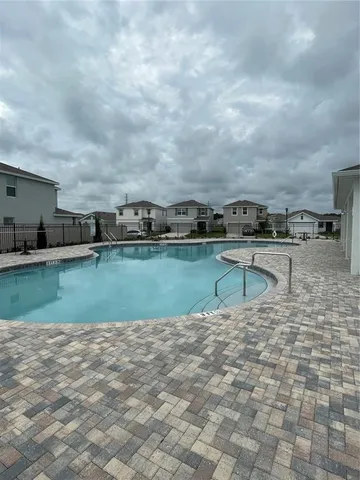 $2,850 | 37059 Kings Crown Drive, Zephyrhills, FL 33541