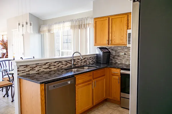 $309,000 | 65 Aegina Court, Tinley Park, IL 60477