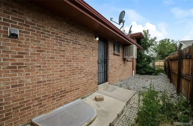 $715,000 | 681 Fraser Street, Aurora, CO 80011