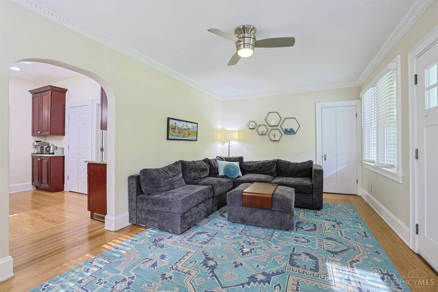179 Bonham Road Wyoming, OH 45215 - Photo 7 of 35 Gallery Image 7
