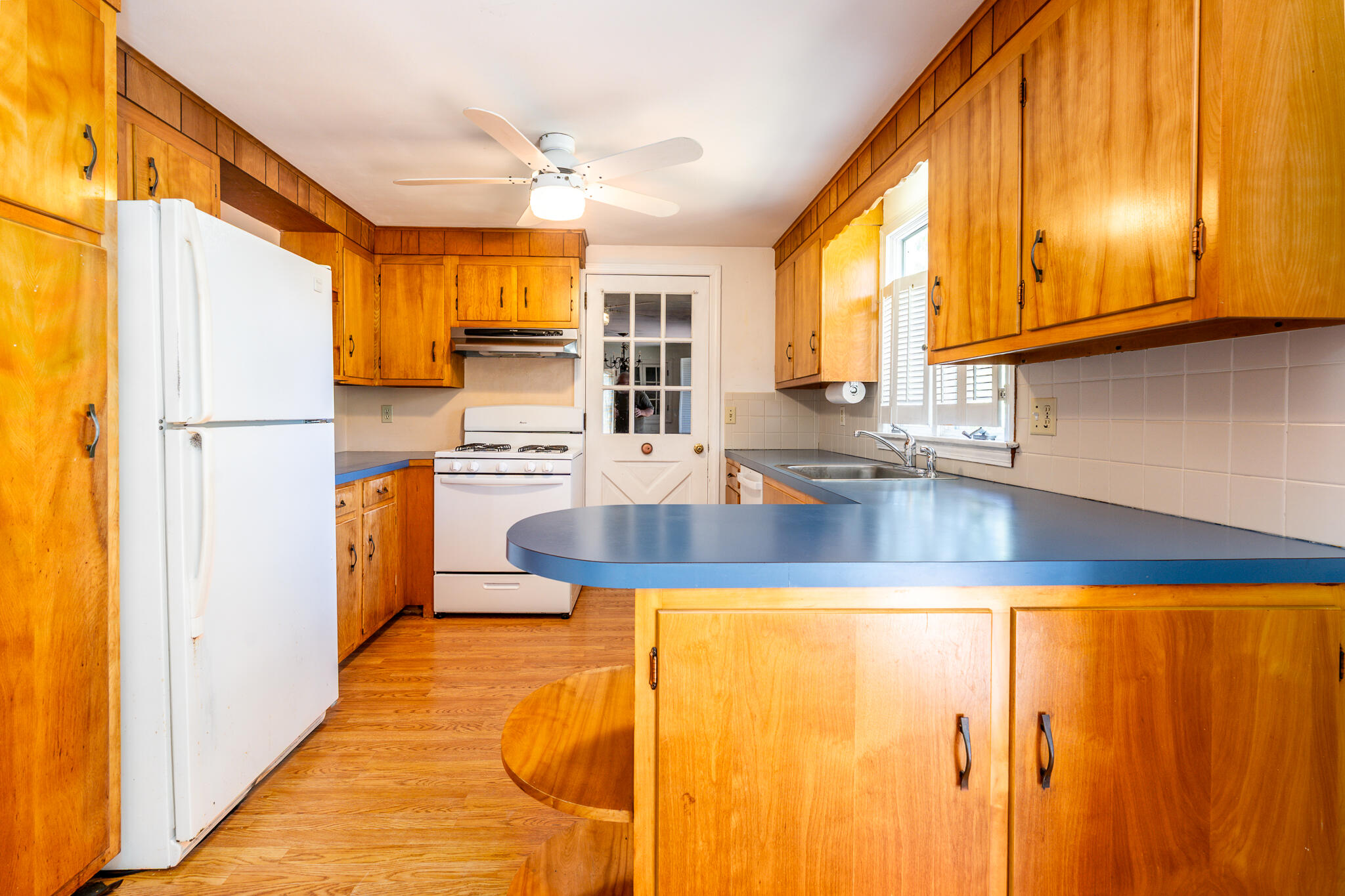 41 Brezner Lane Centerville, MA 02632 - Photo 12 of 35 kitchen2