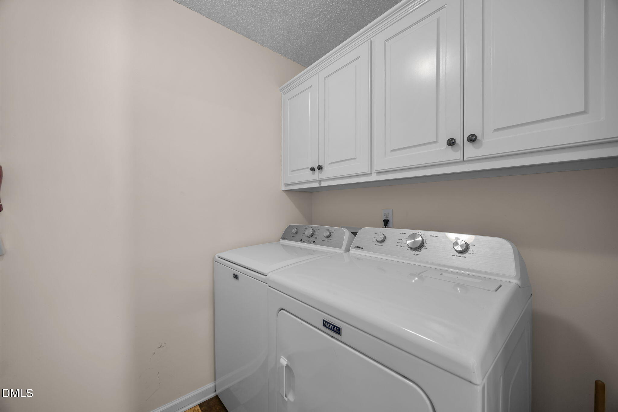 2267 South Jim Minor Road Haw River, NC 27258 - Photo 16 of 36 a utility room with dryer and washer