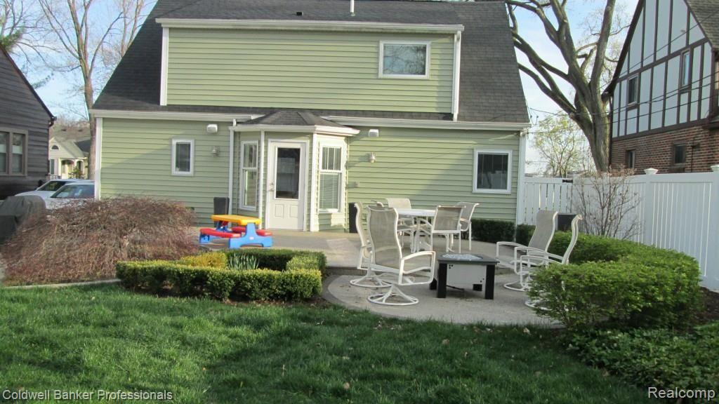 1255 Villa Road Birmingham, MI 48009 - Photo 7 of 28 IMG_0753.jpg