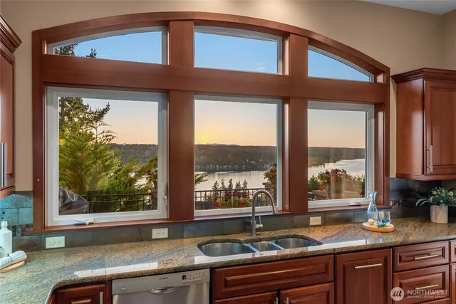 $3,295,000 | 20619 Northeast 16th Street, Sammamish, WA 98074